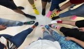 Servidores trocam de meias para lembrar o Dia Mundial da Síndrome de Down